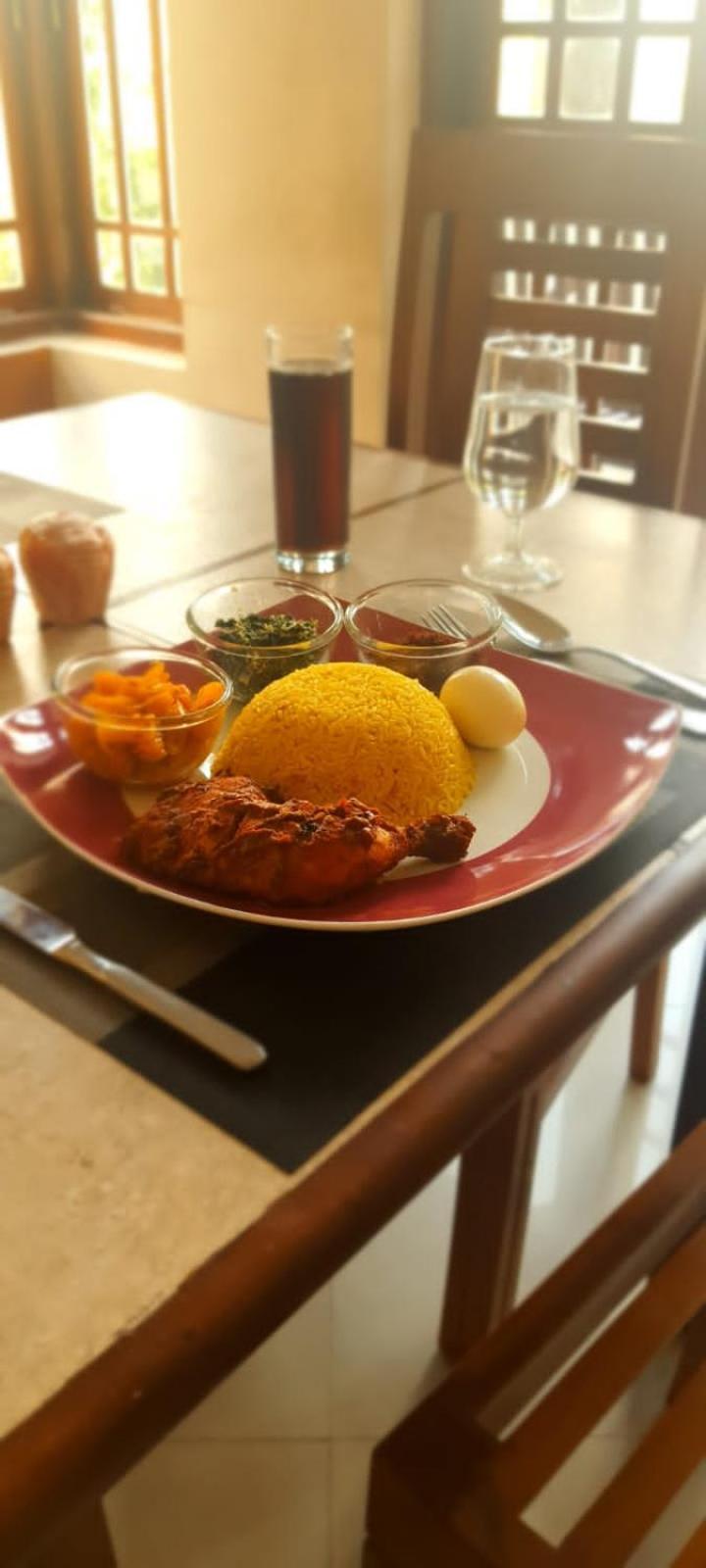 Crown Hills Kandy Inn Esterno foto